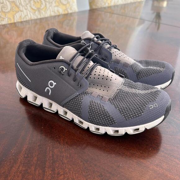 On Running Shoes - On Cloud Running Shoes Women's Size 9.5 Purple